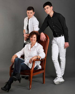 Authentisches Familienfoto und gemeinsame Momente – Ihr MB-Fotostudio in der Region Zug und Zuerich