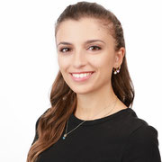 Professionelles Bewerbungsfoto für Lebenslauf und Bewerbung, aufgenommen im MB Fotostudio nahe Zug